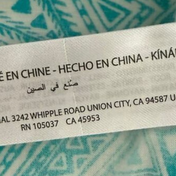 Ariat Blue Patterned Flowing Tank Top women’s sized M - Picture 3 of 4